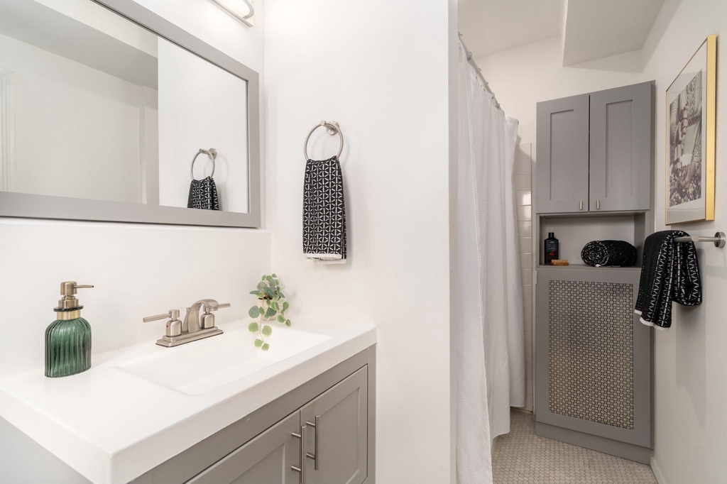 1915 16th Street Nw - Photo 9