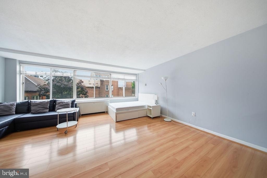 922 24th Street Nw - Photo 2