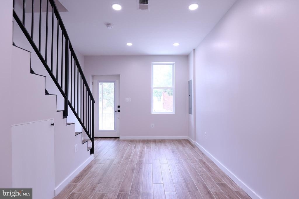 2039 Rosedale Street Ne - Photo 5