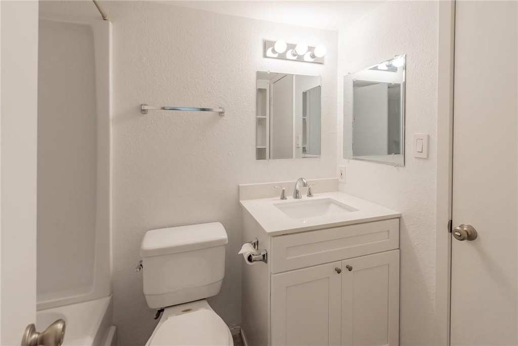 2500 Burleson Rd - Photo 11