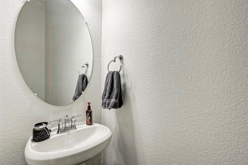 1104 Almeria Bnd - Photo 15