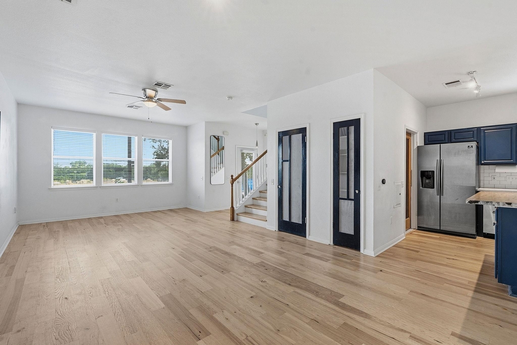 2720 Oak Springs Dr - Photo 4