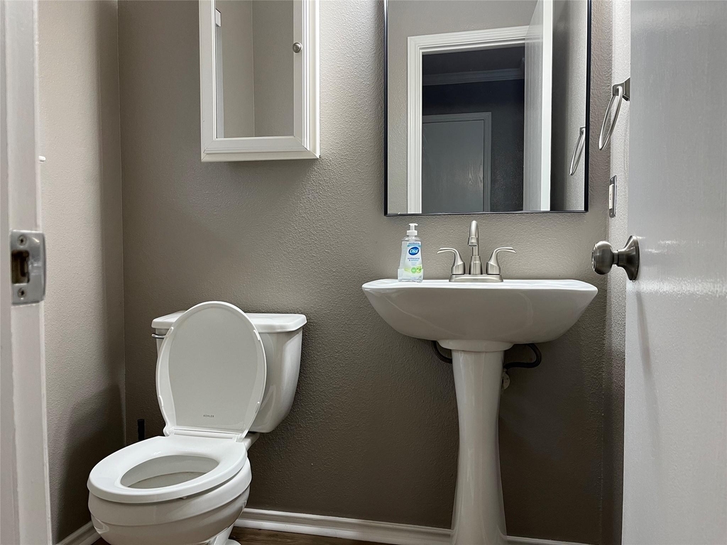 15106 Chamberlain Ct - Photo 2