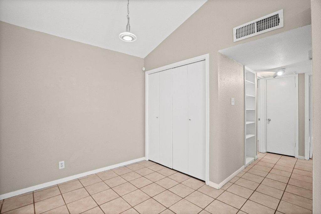 1601 Faro Dr - Photo 4