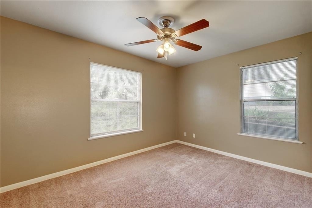 507 Bellevue Pl - Photo 10