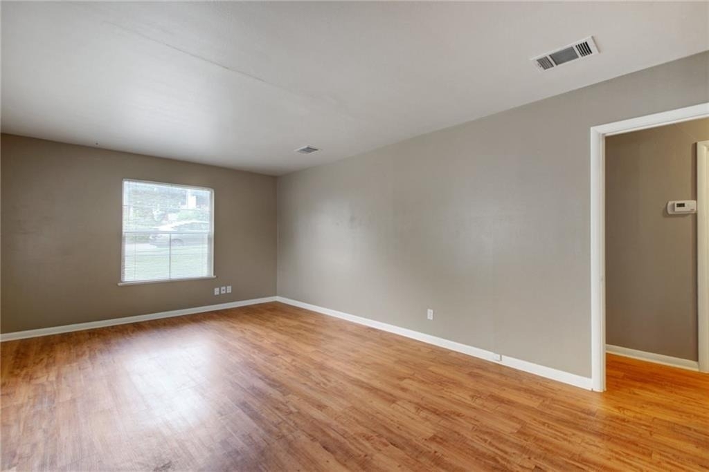 507 Bellevue Pl - Photo 3