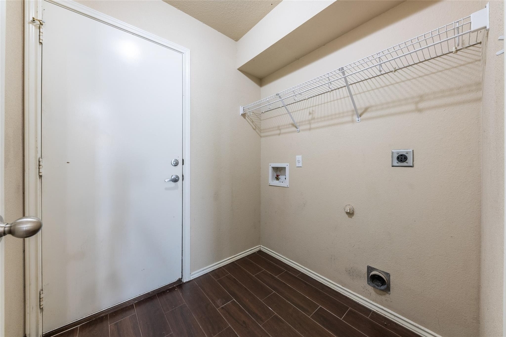 207 Baldwin St - Photo 16