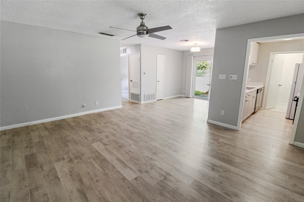 11705 Cherokee St - Photo 0
