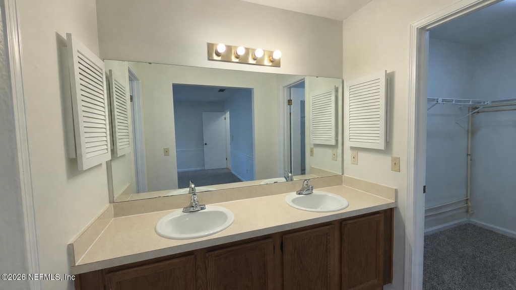 7914 Longshadow Court - Photo 8