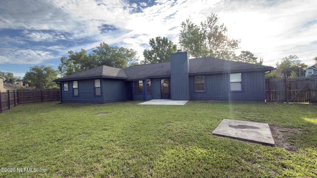7914 Longshadow Court - Photo 16