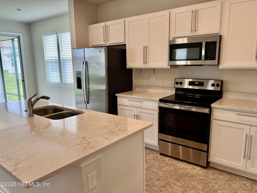 12591 Lake Taylor Lane - Photo 5