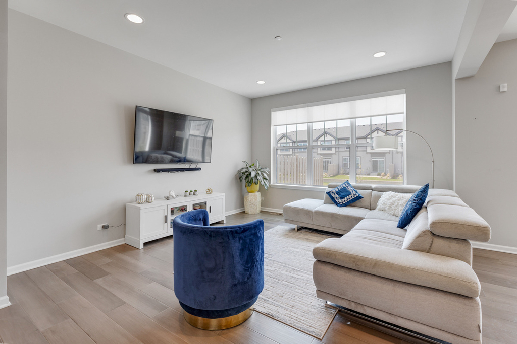3s514 Barkley Avenue - Photo 4