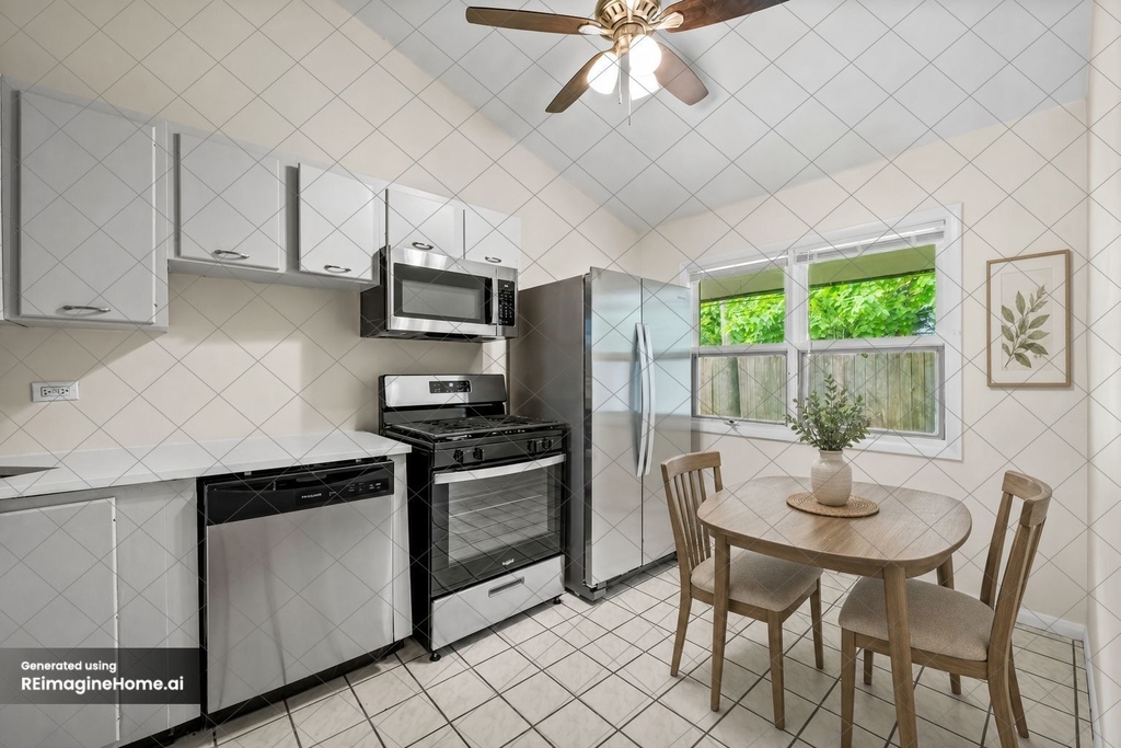 327 E Lake Street - Photo 2