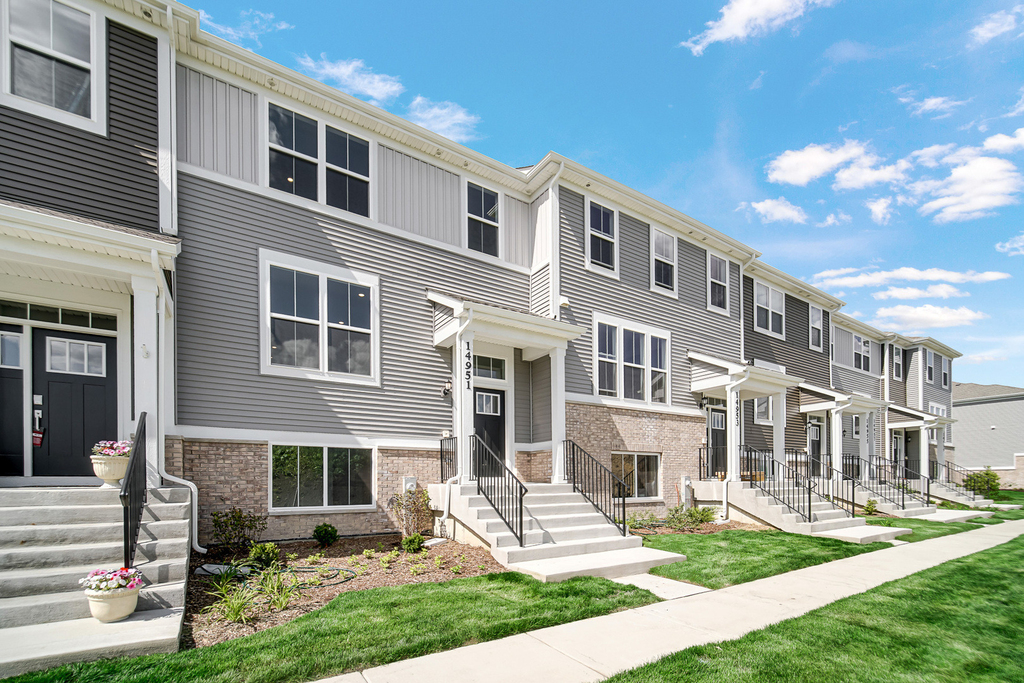 14951 S Mccarthy Circle - Photo 2