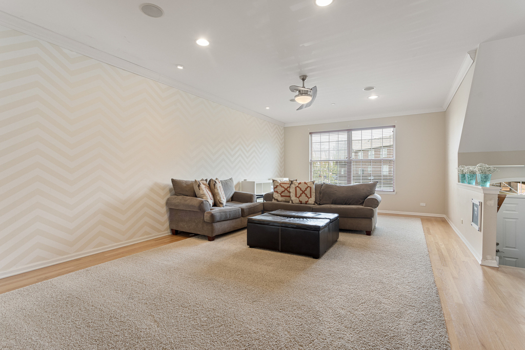 106 Creekbend Court - Photo 2