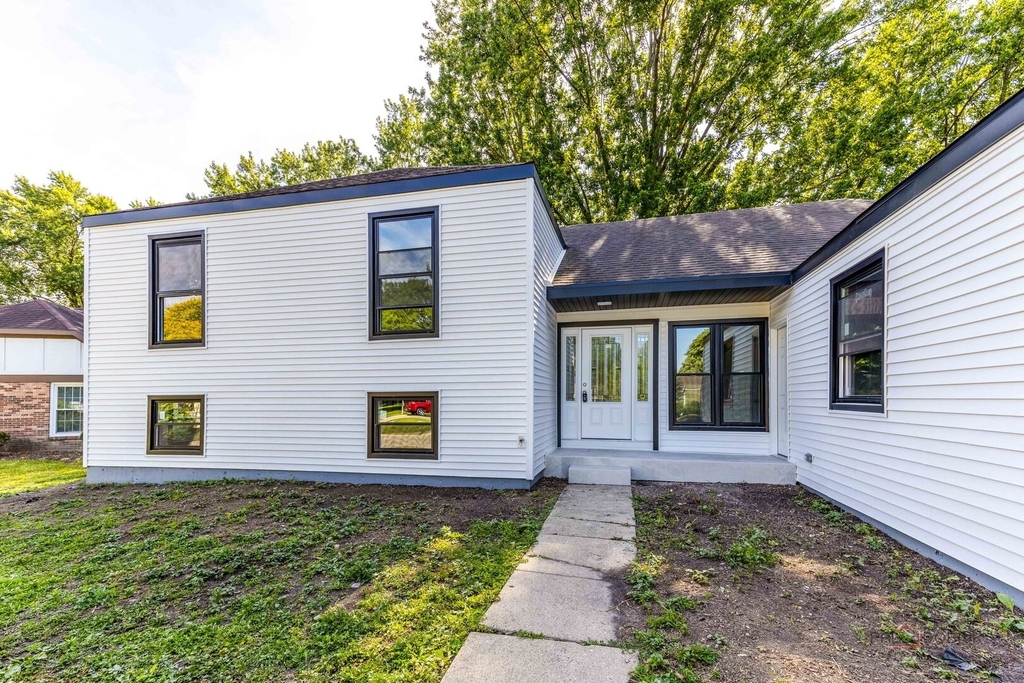 1482 Pebblestone Cove - Photo 2