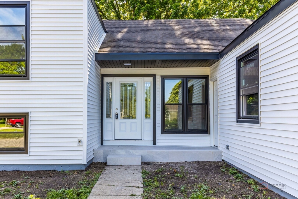 1482 Pebblestone Cove - Photo 3