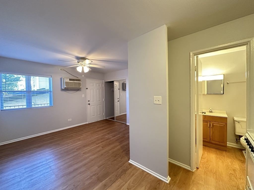 4537 N Dover Street - Photo 7