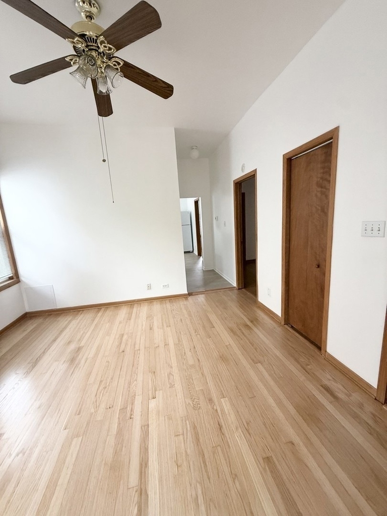 921 S Bishop Street - Photo 5