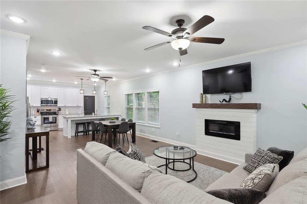 257 Birch Street - Photo 1