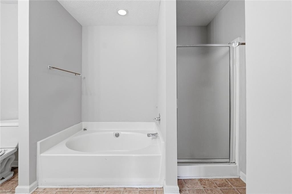 5072 Leeshire Trace - Photo 14
