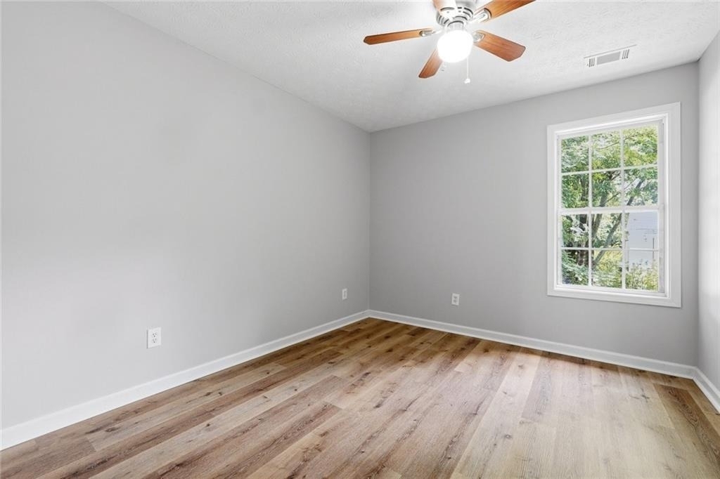 5072 Leeshire Trace - Photo 17