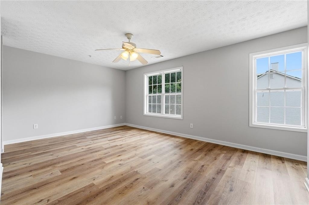 5072 Leeshire Trace - Photo 10