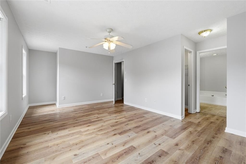 5072 Leeshire Trace - Photo 11