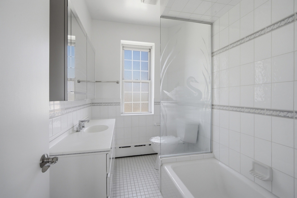 7314 N Crawford Avenue - Photo 9