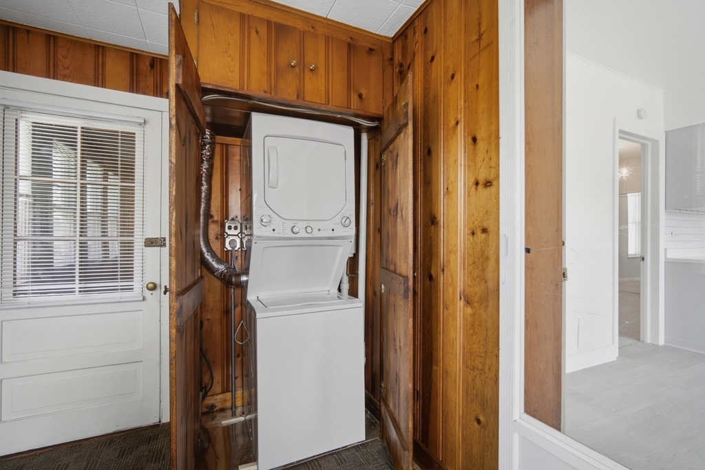 7314 N Crawford Avenue - Photo 10