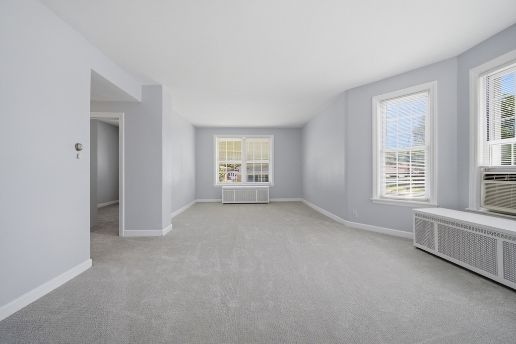 7314 N Crawford Avenue - Photo 4