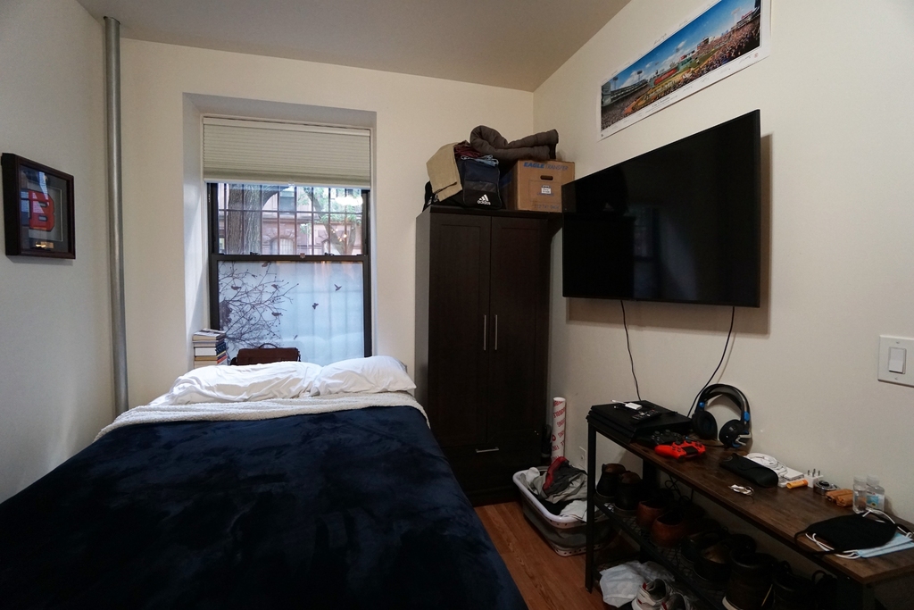 323 East 89th Street - Photo 0