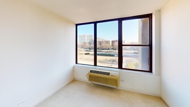 345 E Eastgate Place - Photo 4