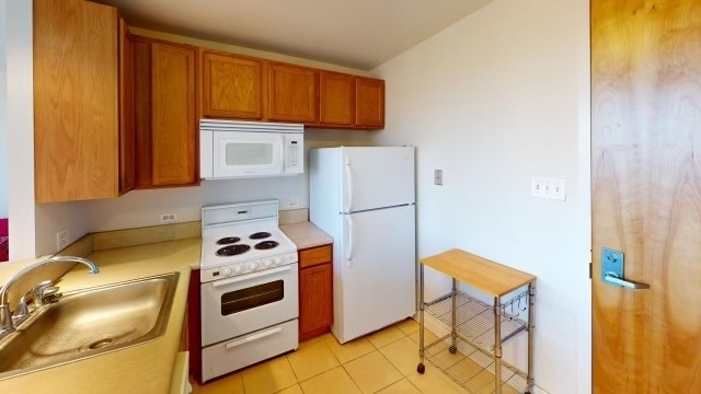 345 E Eastgate Place - Photo 2