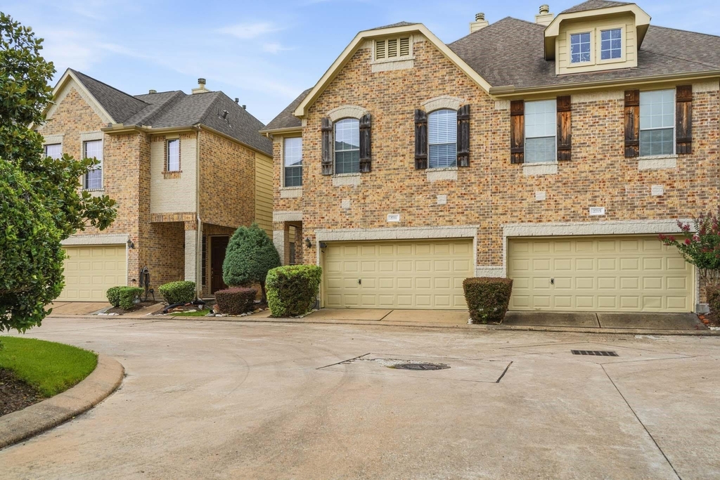 2711 Wallingford Pines - Photo 1