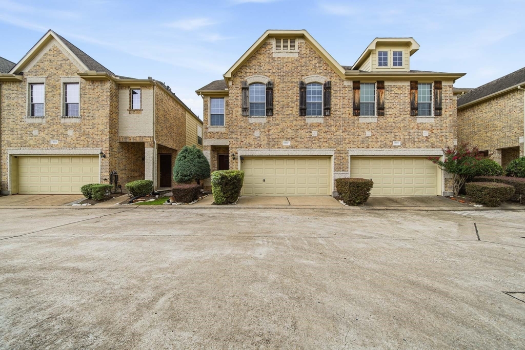 2711 Wallingford Pines - Photo 2