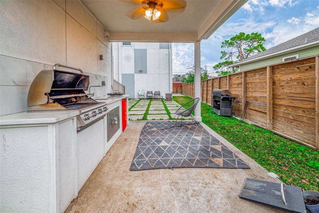 5722 Cullen Boulevard - Photo 15