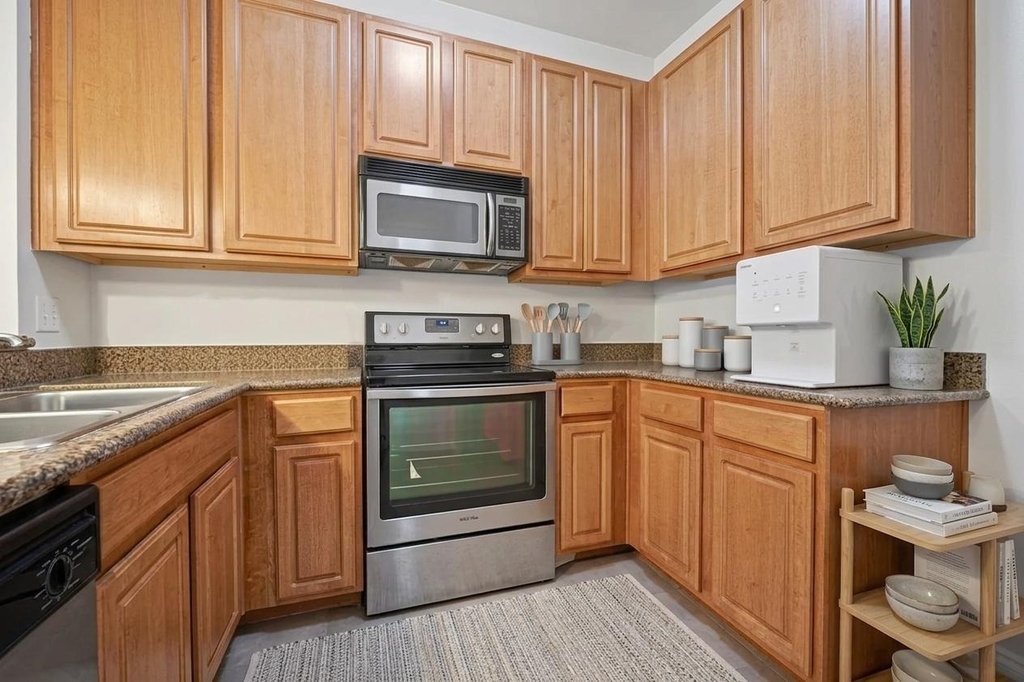 9200 Westheimer Road - Photo 4