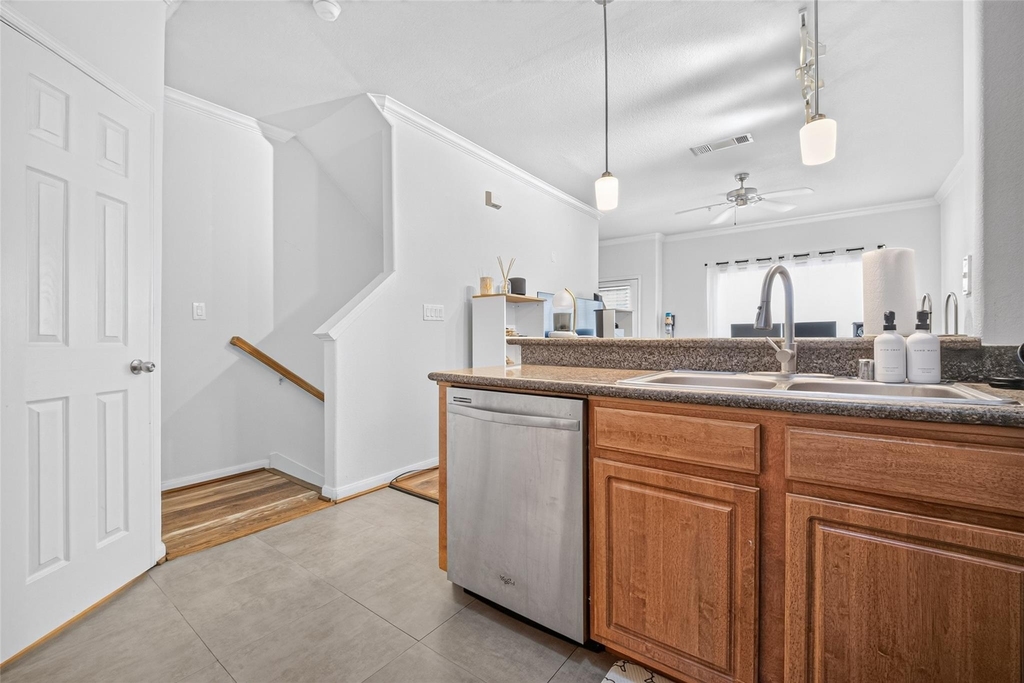 9200 Westheimer Road - Photo 5