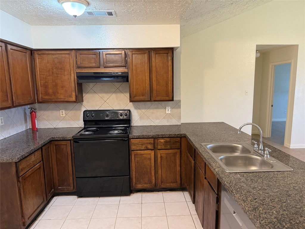 8307 Bird Meadow Lane - Photo 4