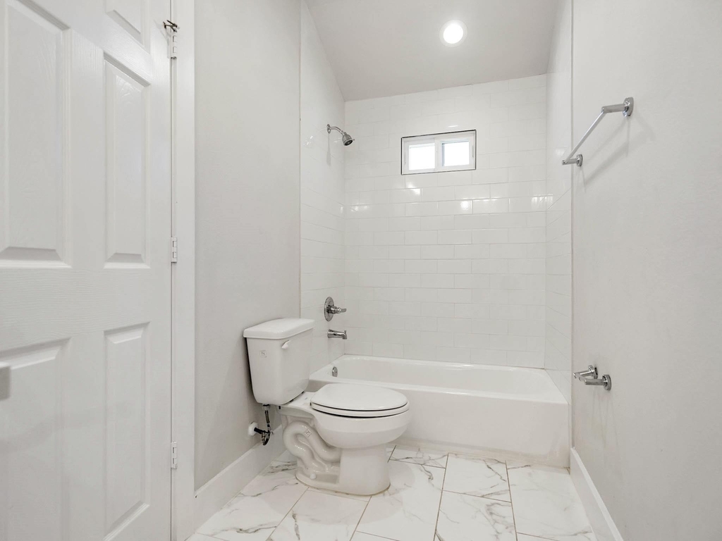 5901 Woodview Drive - Photo 5