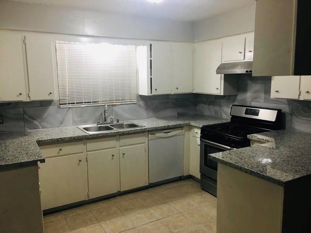 513 Cypress Avenue - Photo 1