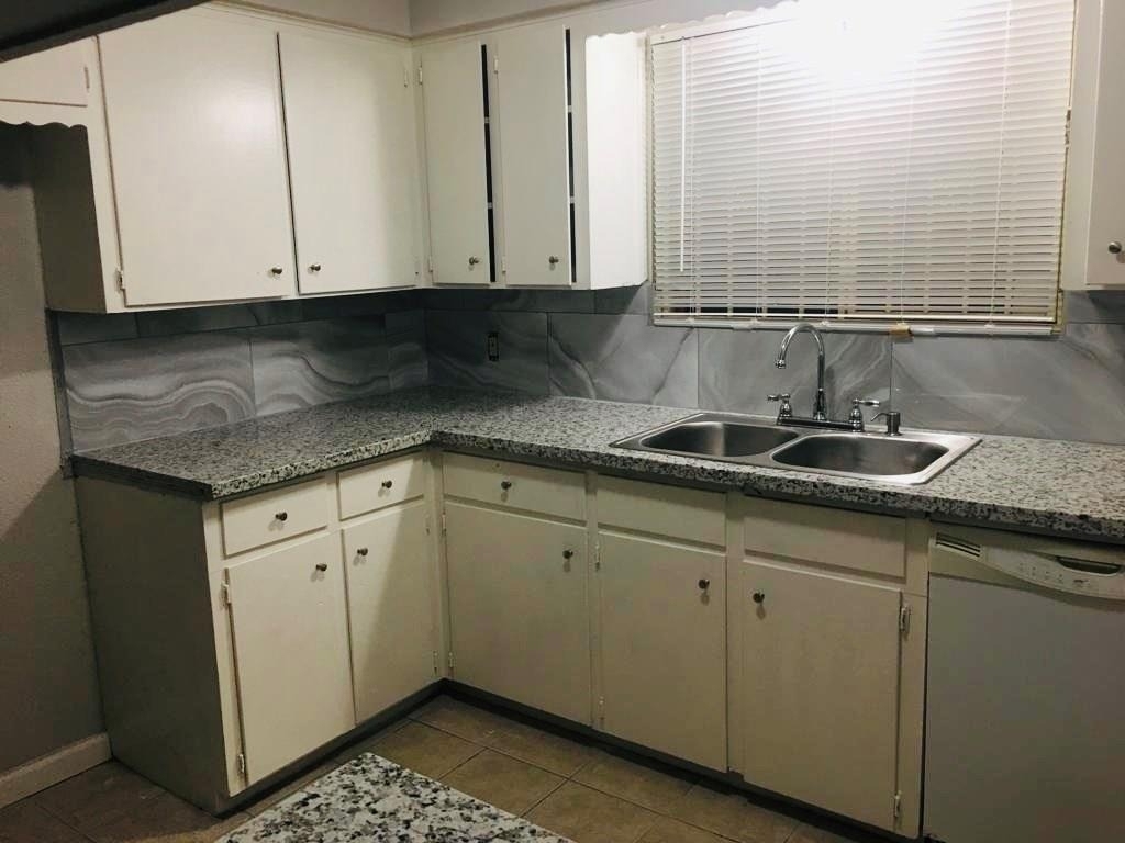 513 Cypress Avenue - Photo 3