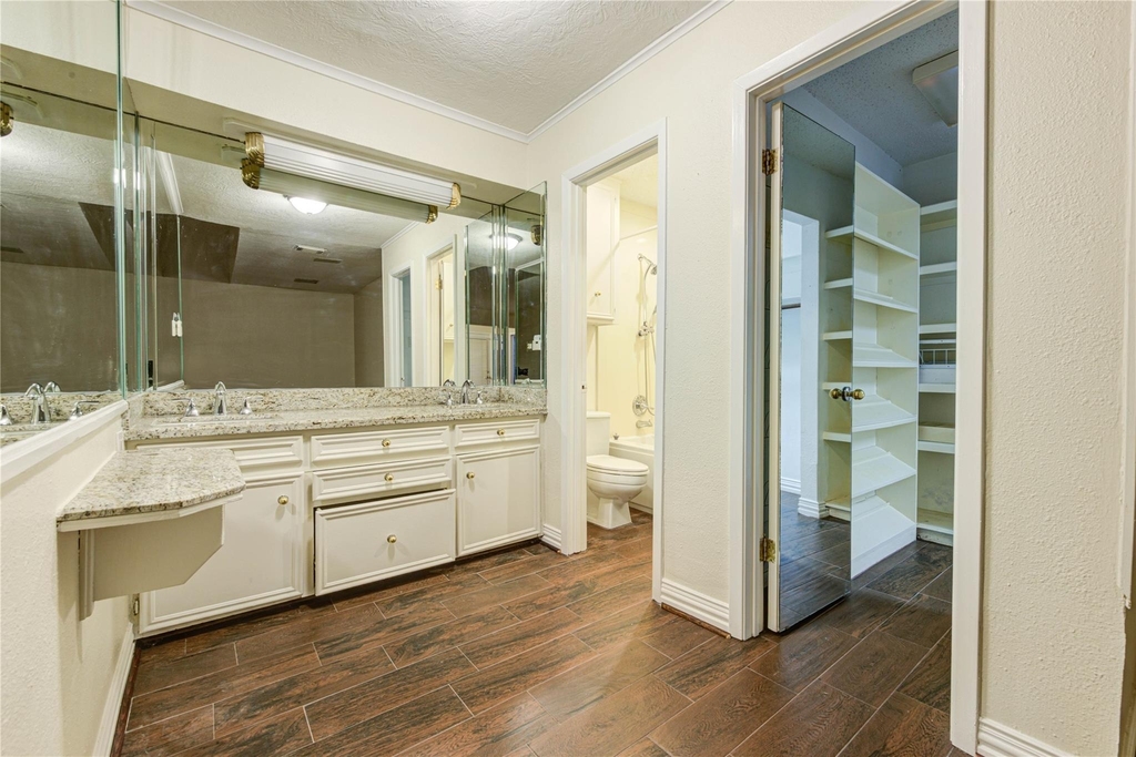 10850 Kirktown Drive - Photo 9