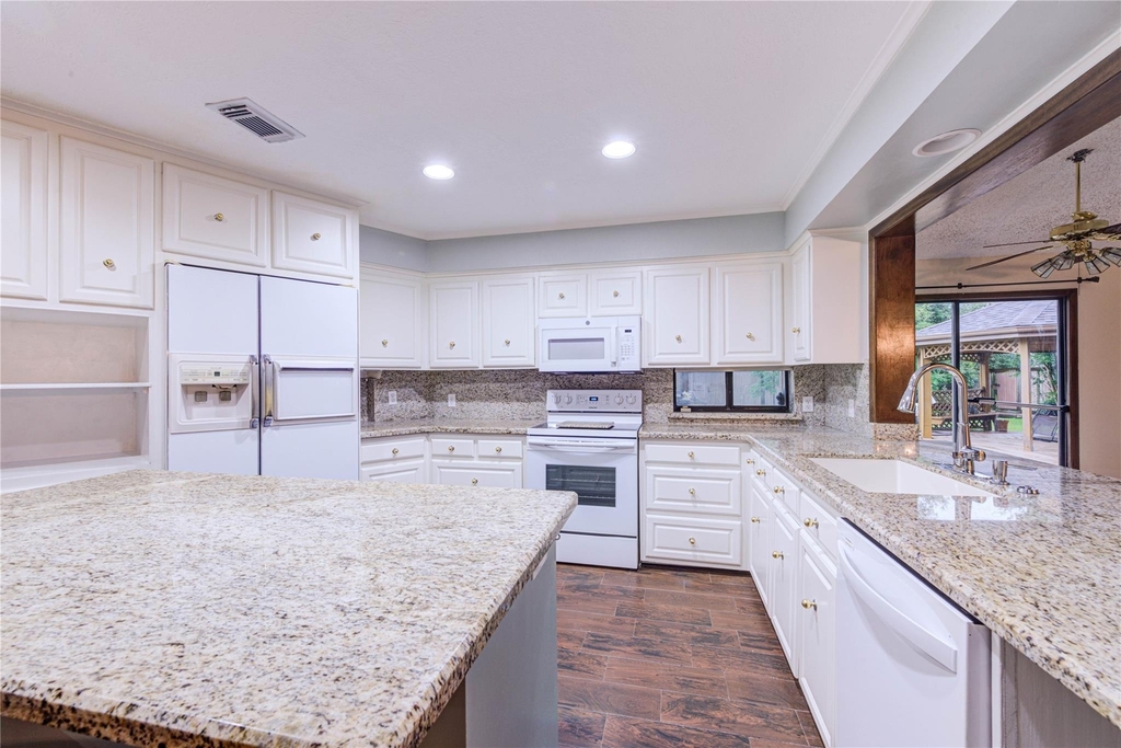 10850 Kirktown Drive - Photo 1