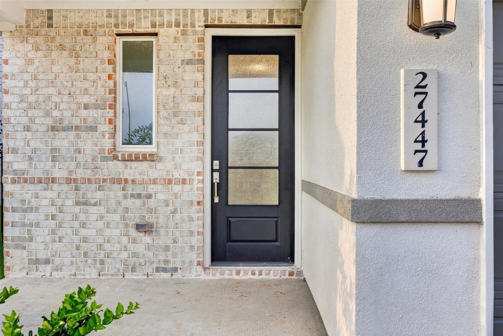 27447 Sunterra Village Drive - Photo 7