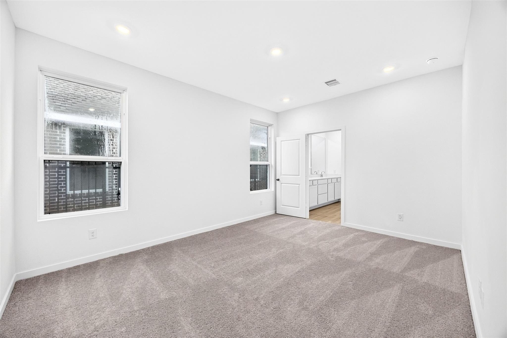 27447 Sunterra Village Drive - Photo 19
