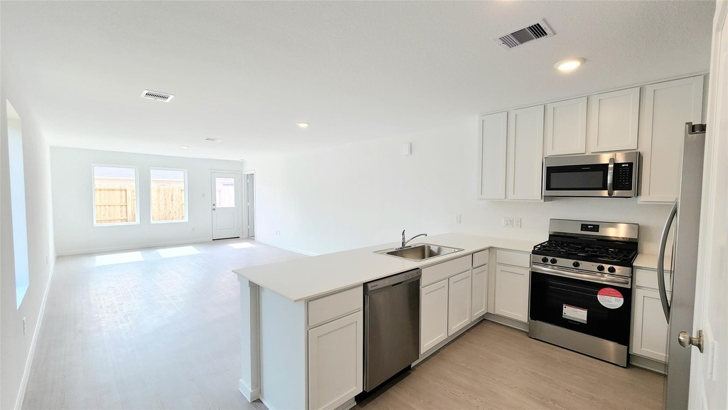 26819 Feather Reed Drive - Photo 4