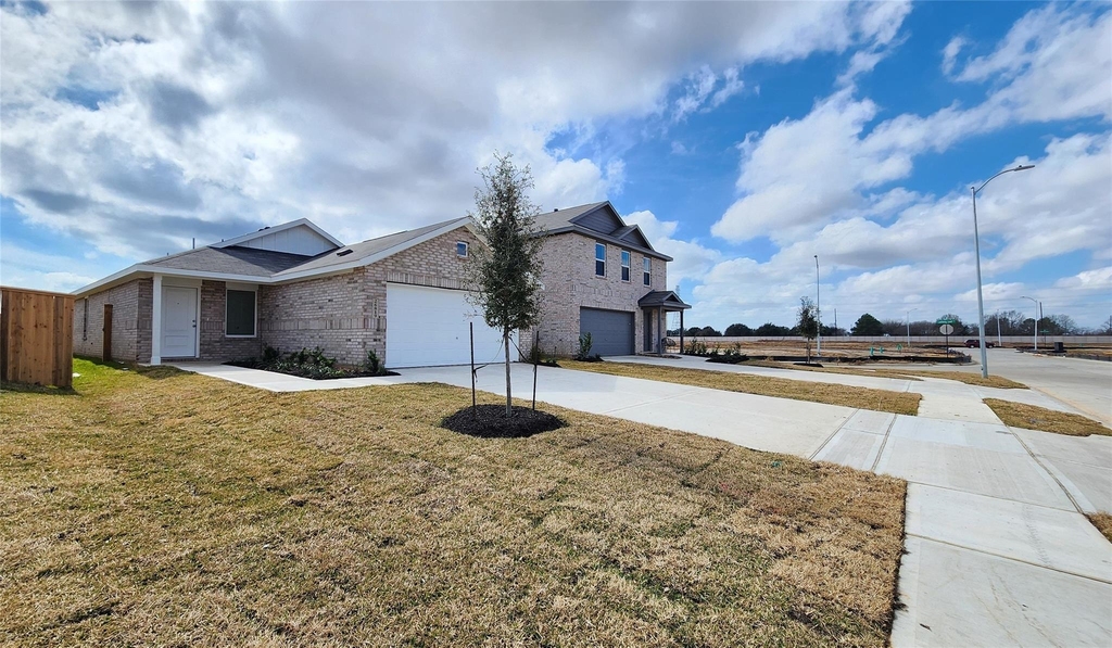 26819 Feather Reed Drive - Photo 2