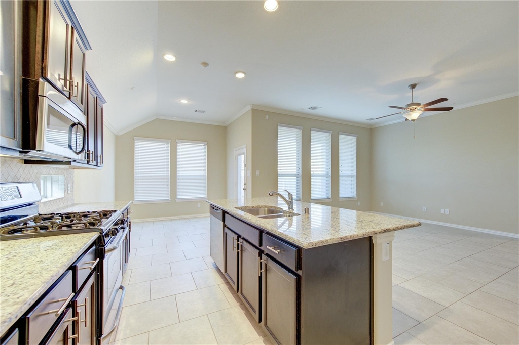 6519 Point Hollow Lane - Photo 32